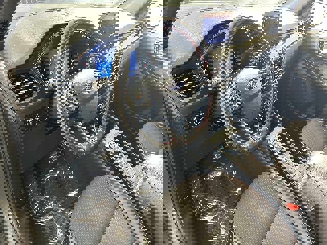 Used 2024 Ford Escape ST-Line image 11