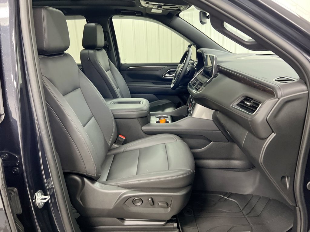 Used 2024 Chevrolet Tahoe LT AWD/4WD image 23