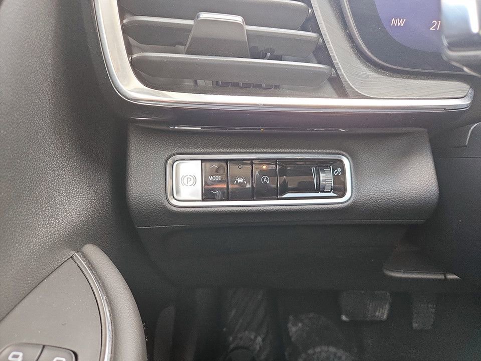 Used 2024 Buick Envision Preferred image 21