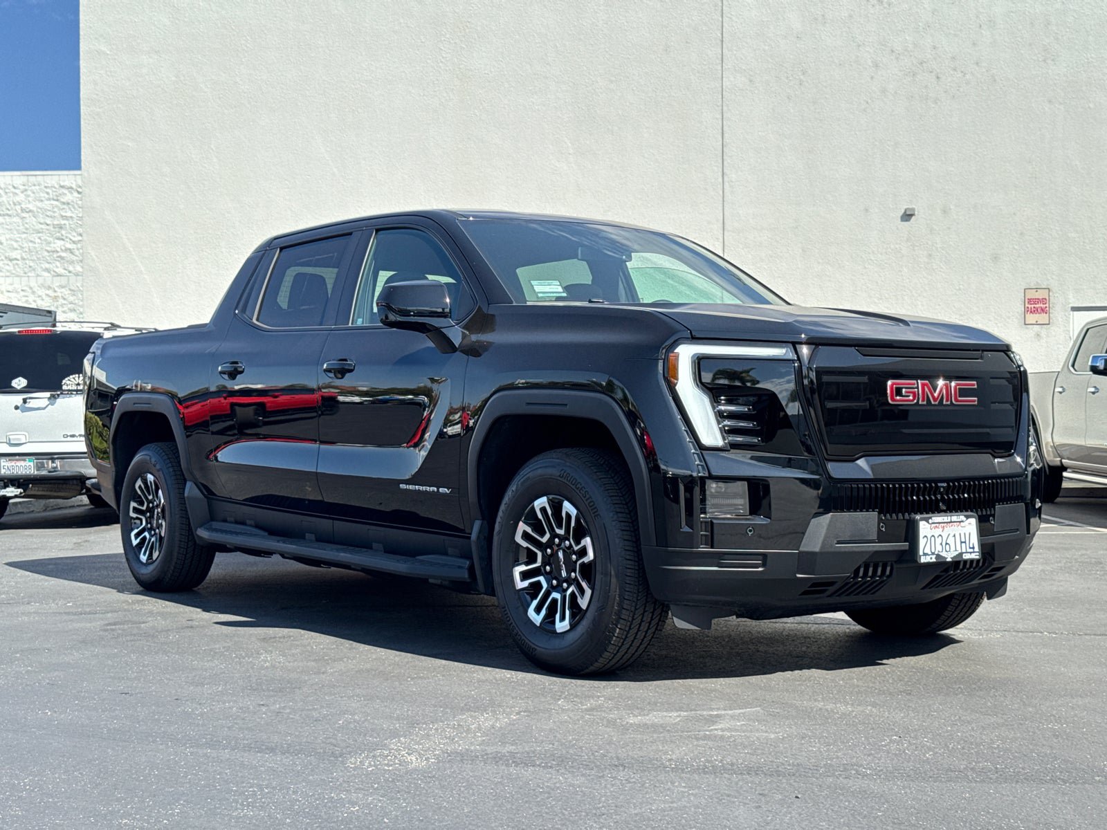 Certified 2026 GMC Sierra EV Elevation AWD/4WD image 4