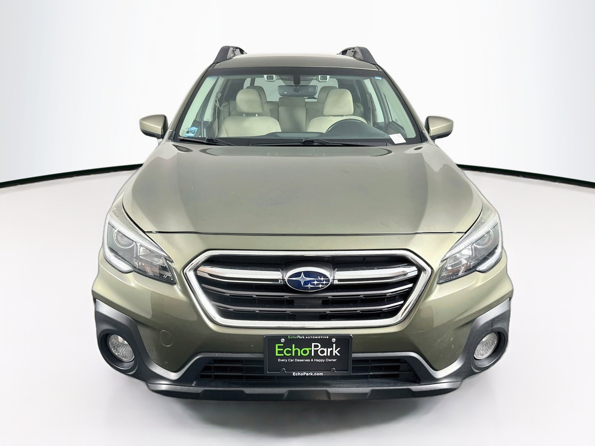 Used 2019 Subaru Outback 2.5i Premium AWD/4WD image 2