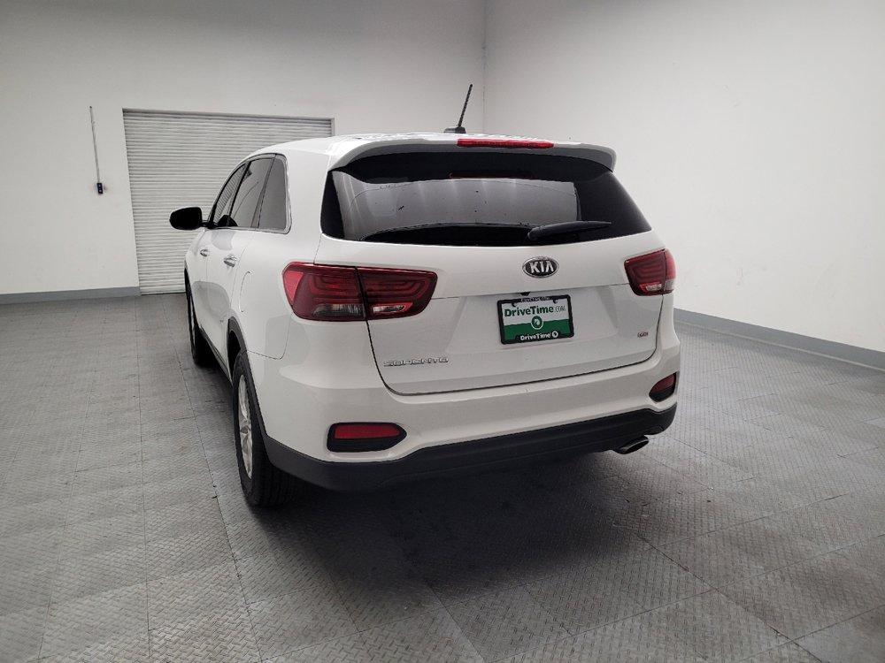 Used 2019 Kia Sorento FWD image 6