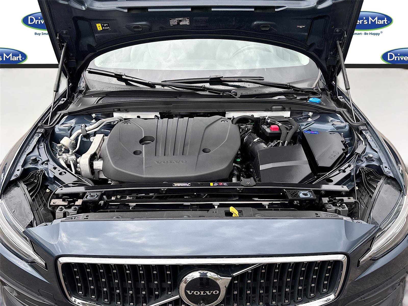 Used 2025 Volvo V60 B5 Cross Country Plus AWD/4WD image 31