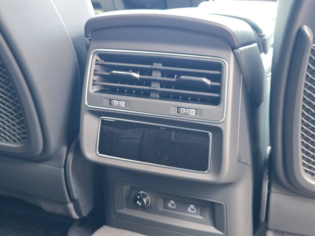 New 2026 Audi SQ8 Premium Plus AWD/4WD image 14