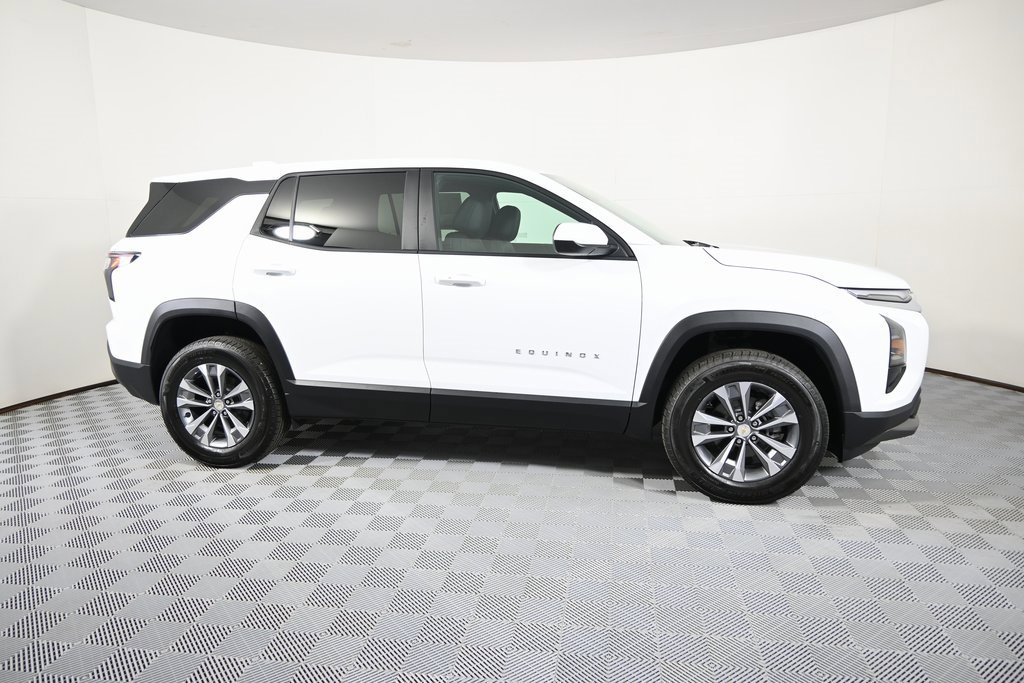 New 2026 Chevrolet Equinox LT w/ Convenience Package II image 8