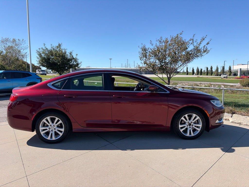 Used 2015 Chrysler 200 Limited w/ Convenience Group FWD image 16