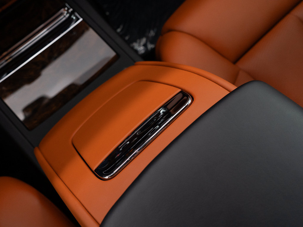 Certified 2023 Rolls-Royce Phantom Sedan RWD image 38