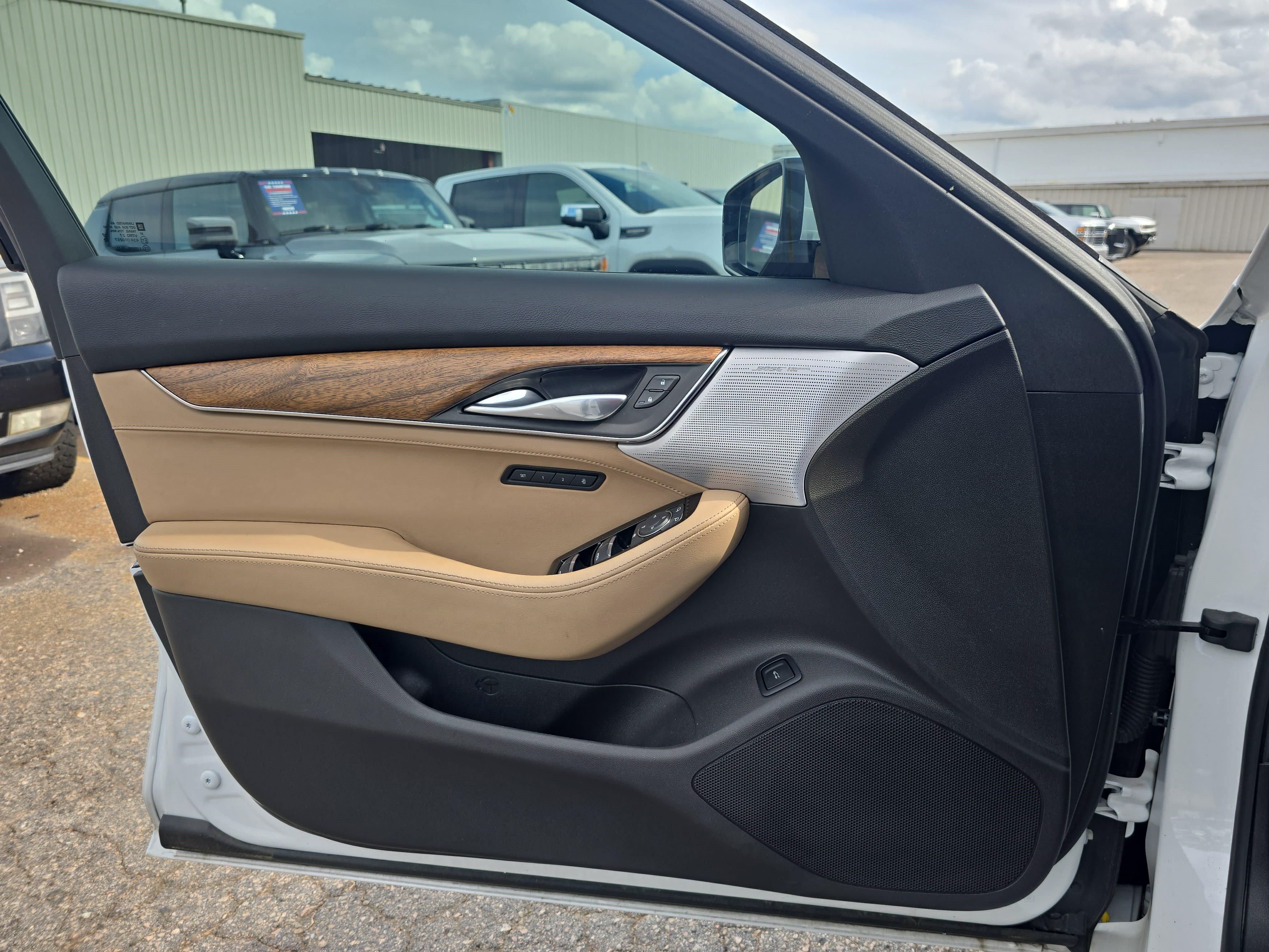 Used 2023 Cadillac CT5 Premium Luxury RWD image 26