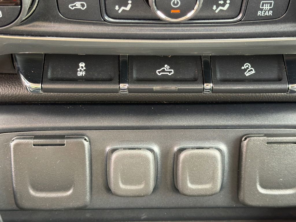 Used 2017 Chevrolet Silverado 1500 LT w/ All Star Edition AWD/4WD image 32