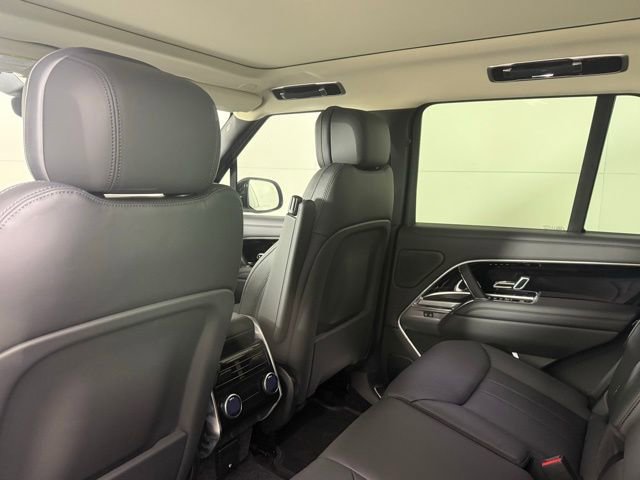 New 2025 Land Rover Range Rover SE image 23