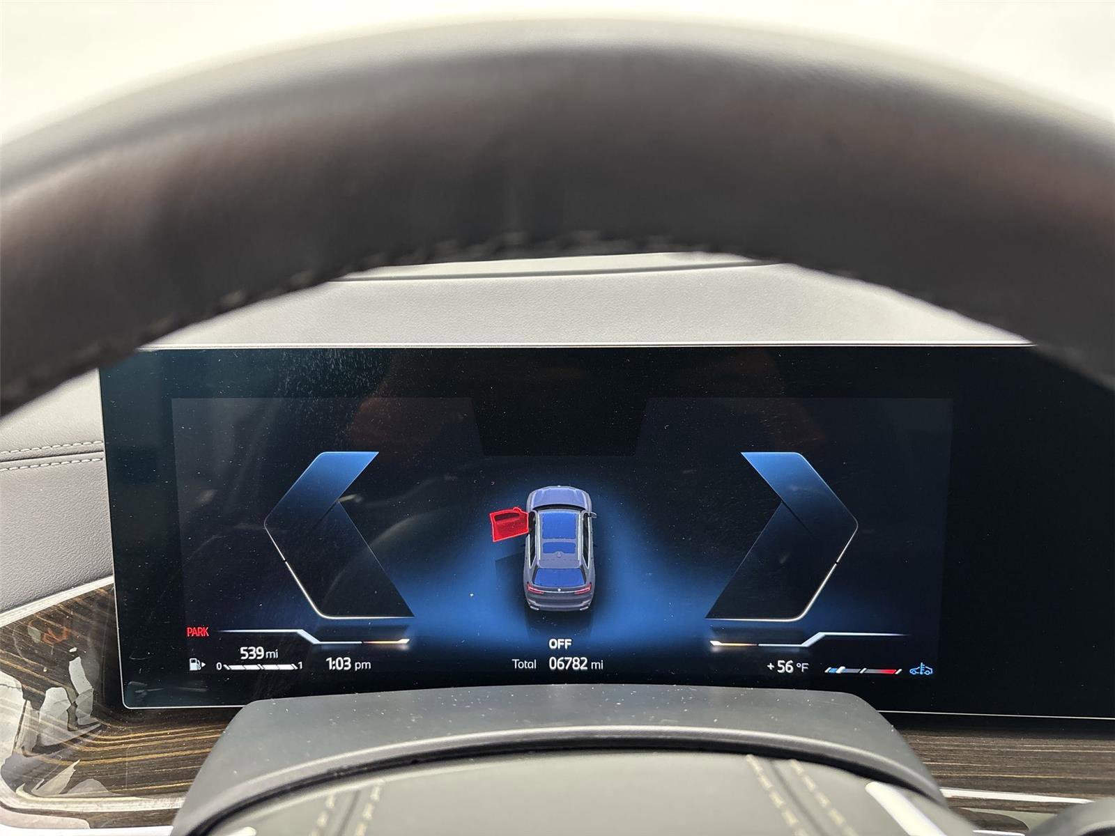 Used 2025 BMW X7 xDrive40i w/ Climate Comfort Package image 28