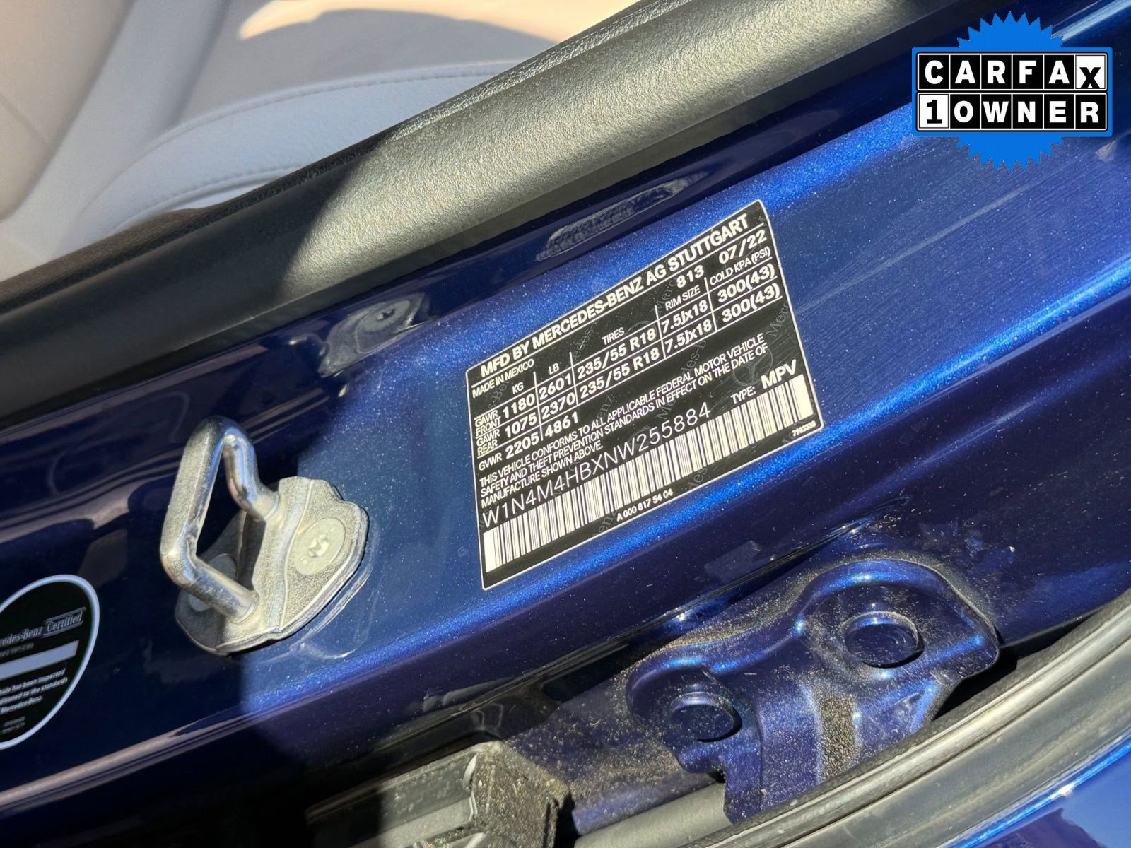 Certified 2022 Mercedes-Benz GLB 250 4MATIC w/ Premium Package Lite image 17