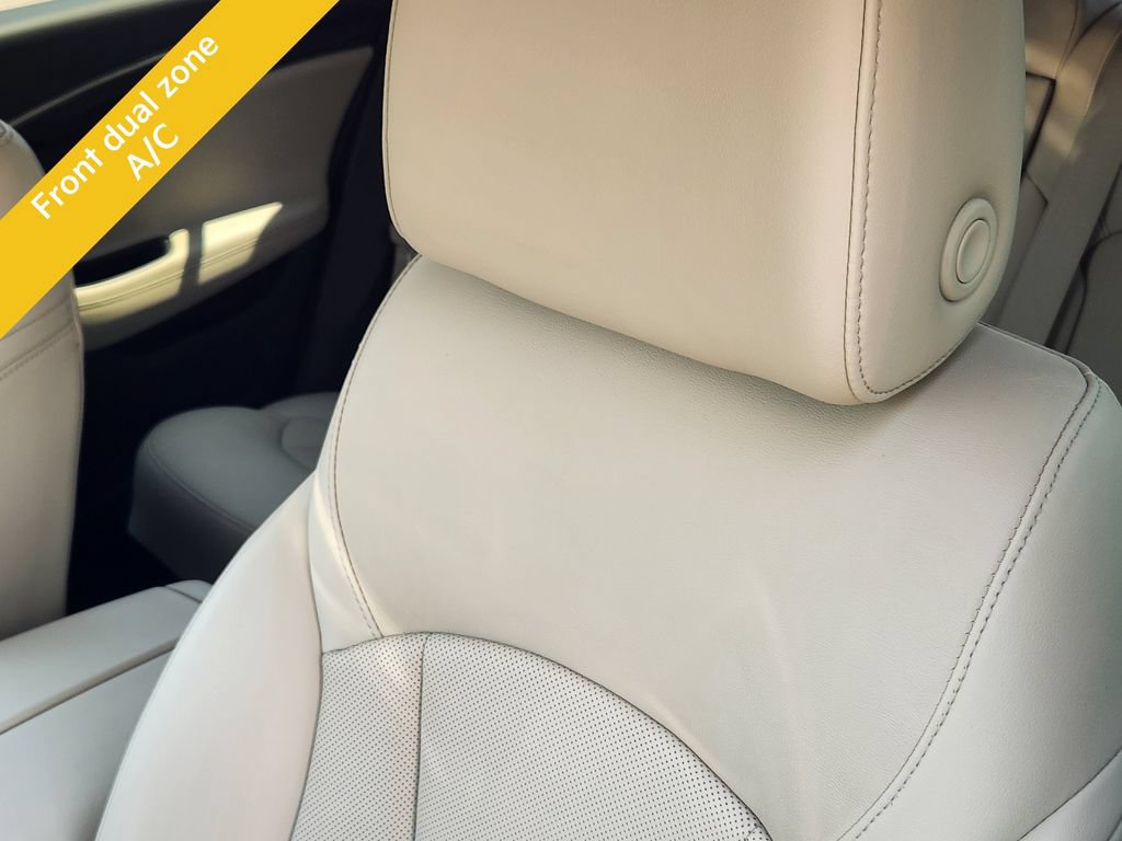 Used 2020 Buick Envision Premium w/ LPO, Road Trip Package AWD/4WD image 9