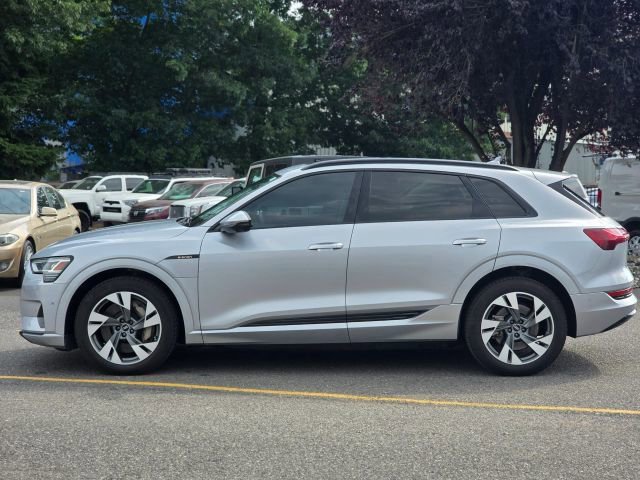 Used 2021 Audi e-tron Premium w/ Convenience Plus Package image 4