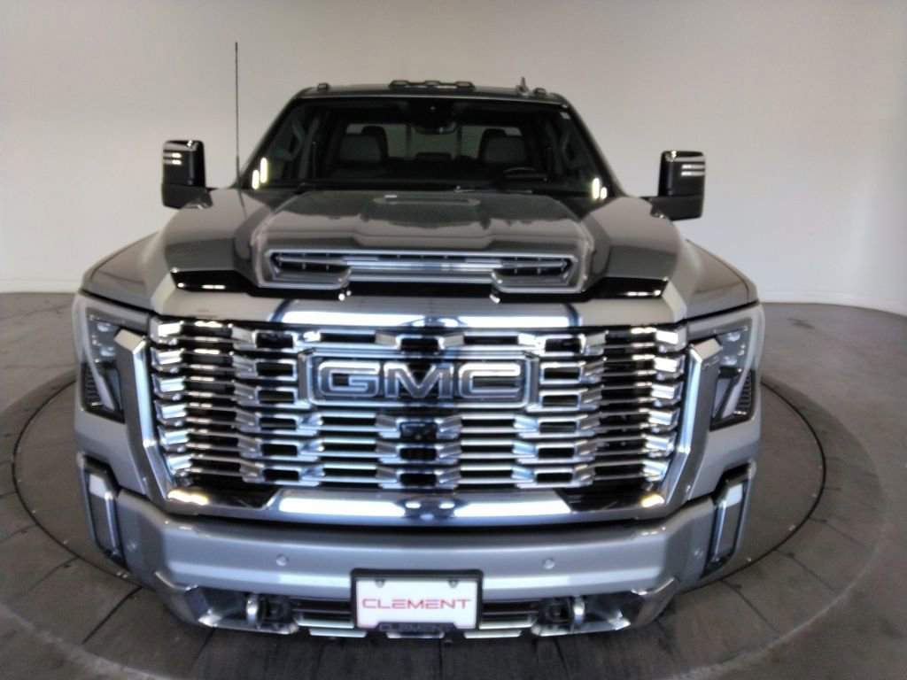 Used 2024 GMC Sierra 2500 Denali w/ Denali Reserve Package image 3