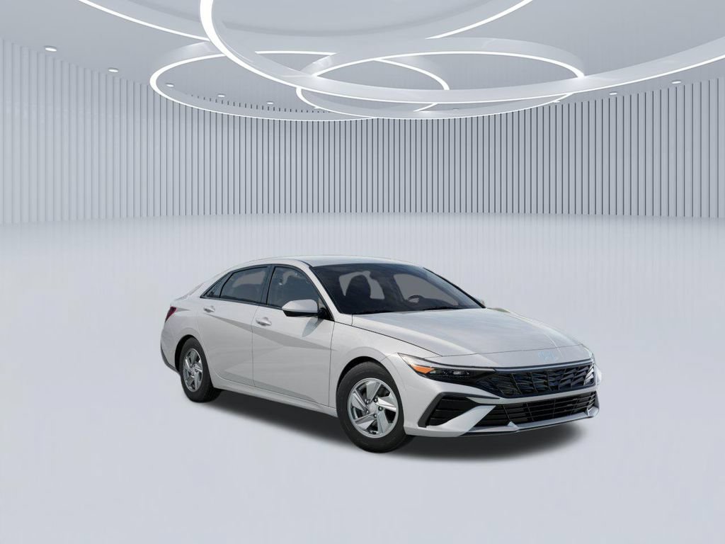 New 2026 Hyundai Elantra SE FWD image 2