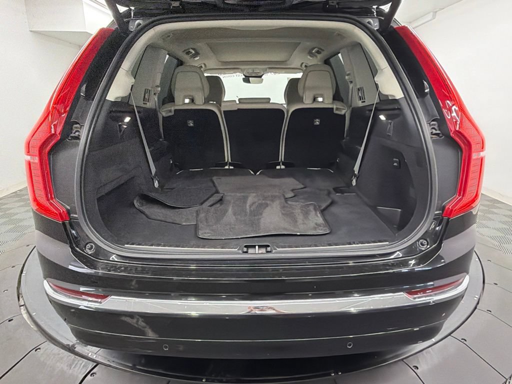 Used 2023 Volvo XC90 B6 Plus AWD/4WD image 15