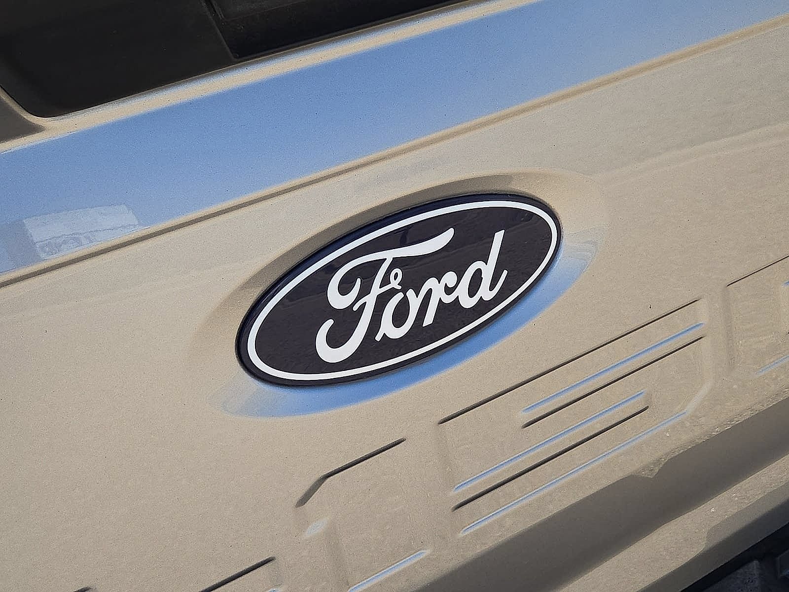 Used 2025 Ford F150 XLT w/ Equipment Group 301A Standard AWD/4WD image 13