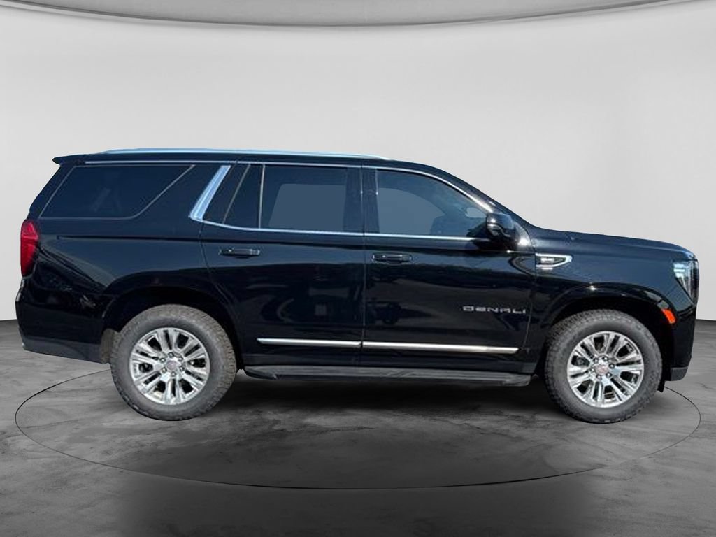 Used 2024 GMC Yukon Denali AWD/4WD image 3