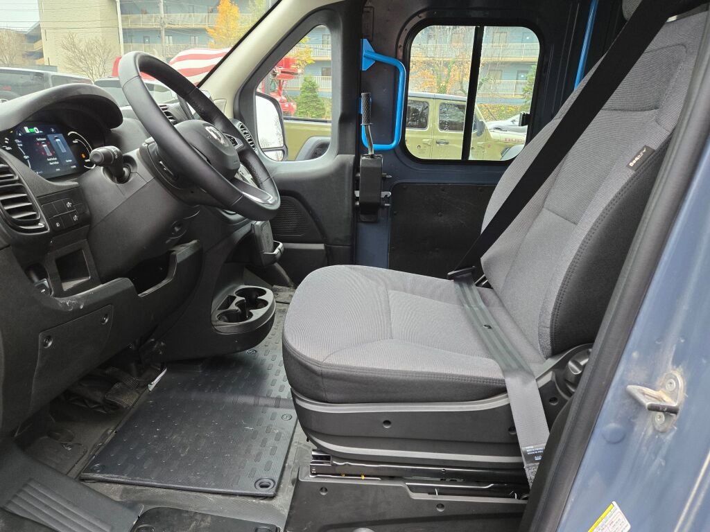 Used 2024 RAM ProMaster 3500 image 16