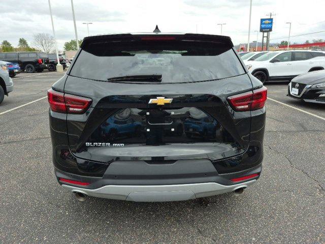 New 2024 Chevrolet Blazer LT w/ Driver Confidence Package image 6