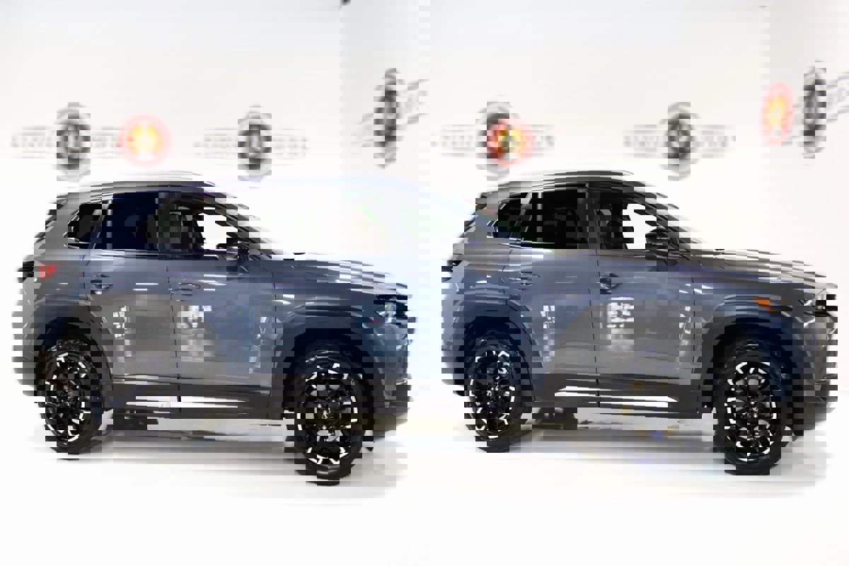 Used 2023 MAZDA CX-50 Meridian Edition w/ Cargo Package image 5