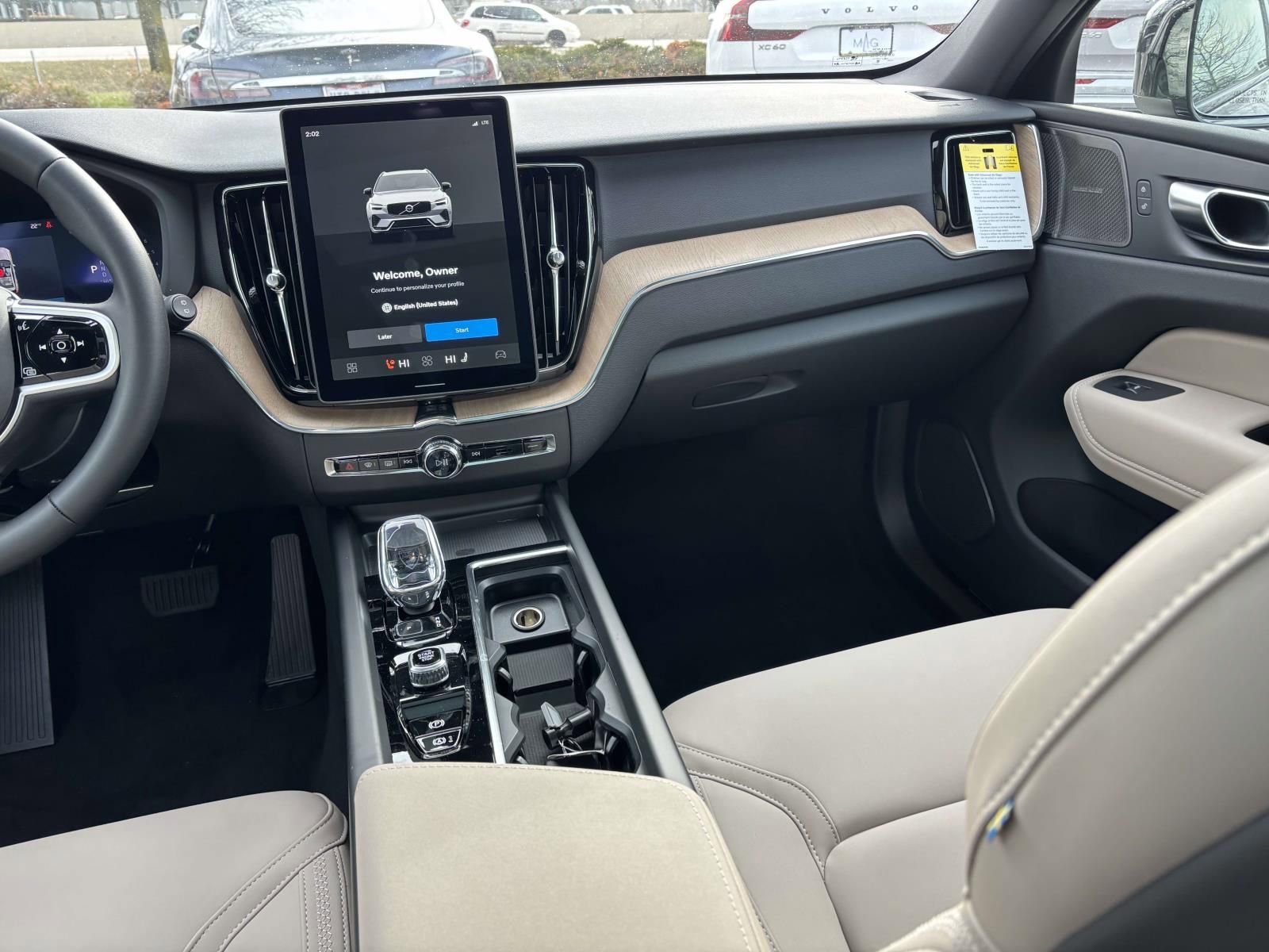 New 2026 Volvo XC60 B5 Plus w/ Protection Package Premier image 30