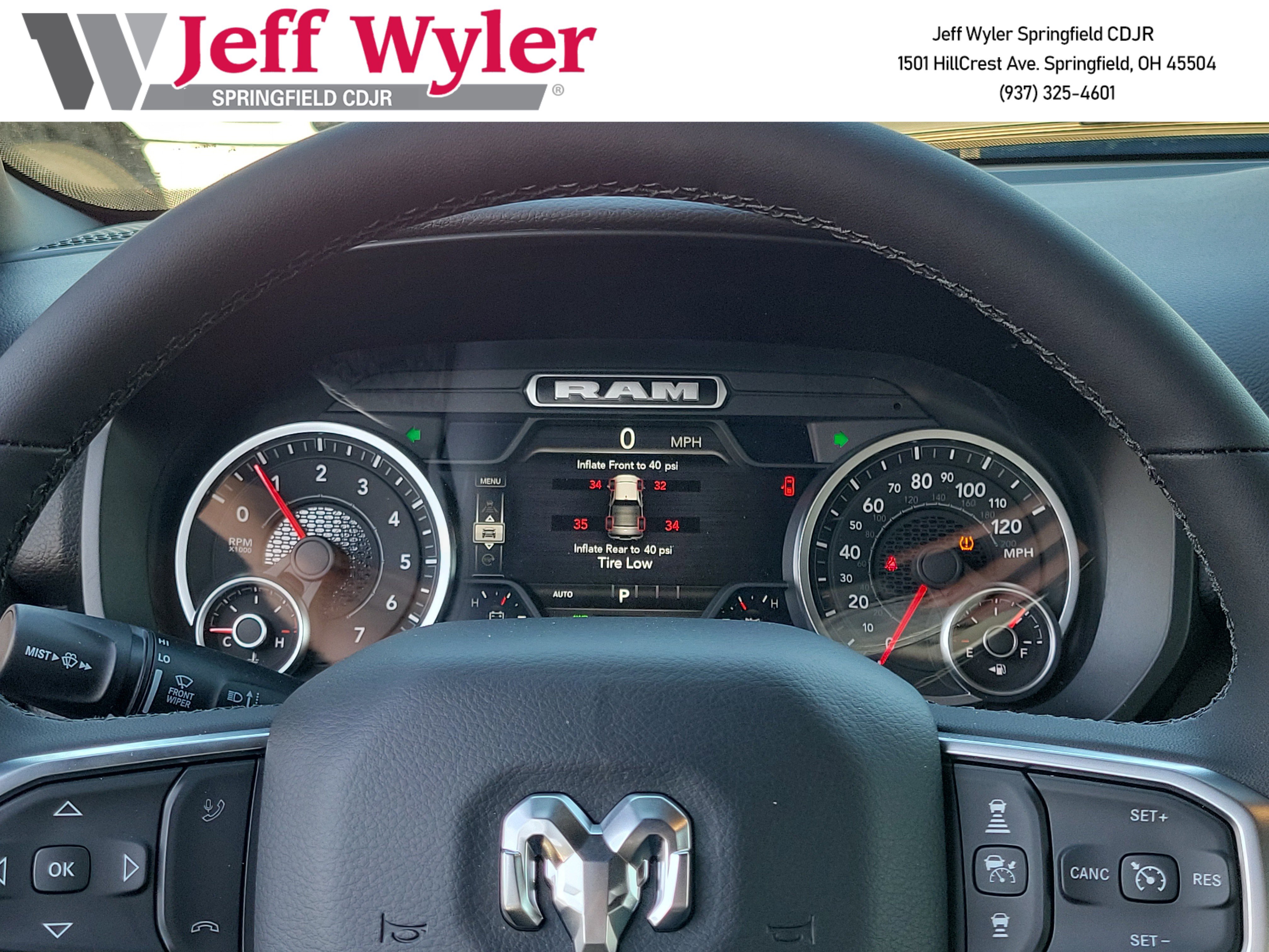 New 2025 RAM 1500 Big Horn image 9