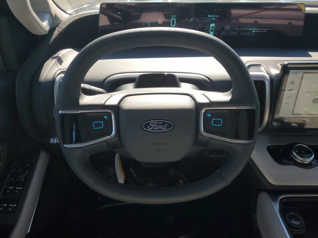 New 2026 Ford Expedition Active image 9