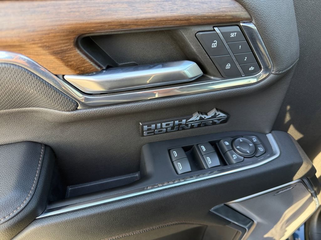 Used 2023 Chevrolet Silverado 1500 High Country w/ Z71 Off-Road Package image 11