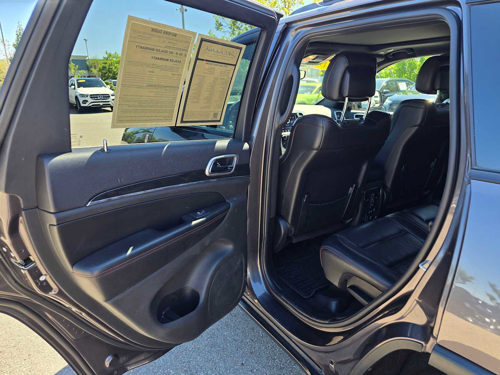 Used 2018 Jeep Grand Cherokee Trailhawk w/ Trailhawk Luxury Group image 17