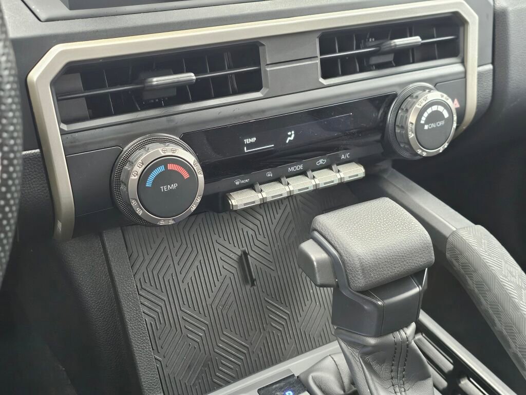 Used 2024 Toyota Tacoma SR RWD image 31