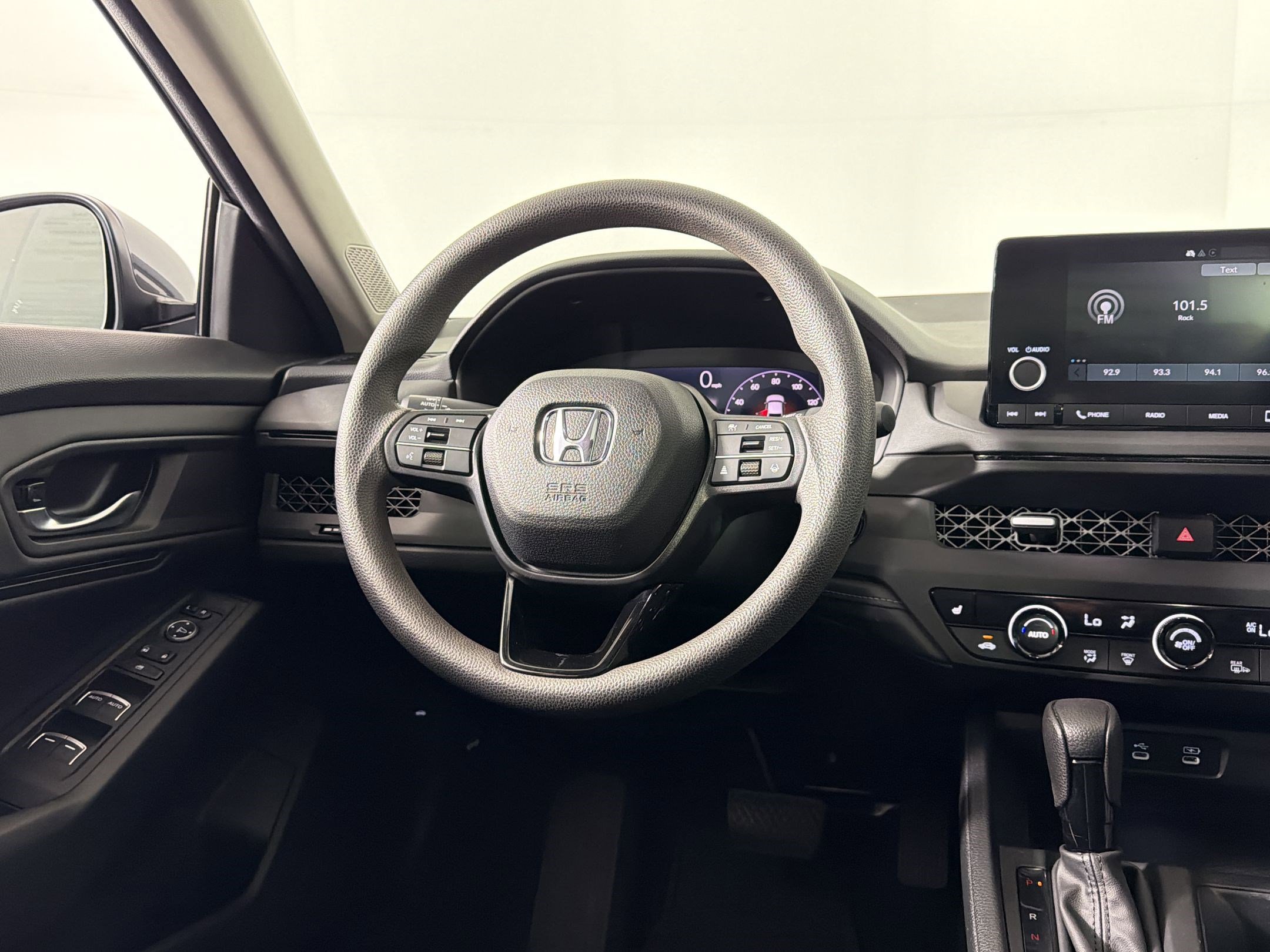 Used 2023 Honda Accord EX image 26