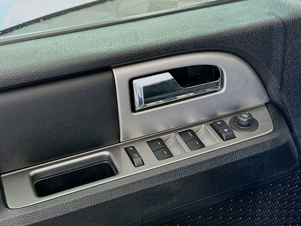 Used 2017 Ford Expedition EL XLT image 17