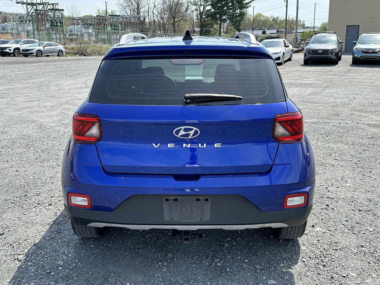 Certified 2021 Hyundai Venue SEL image 7