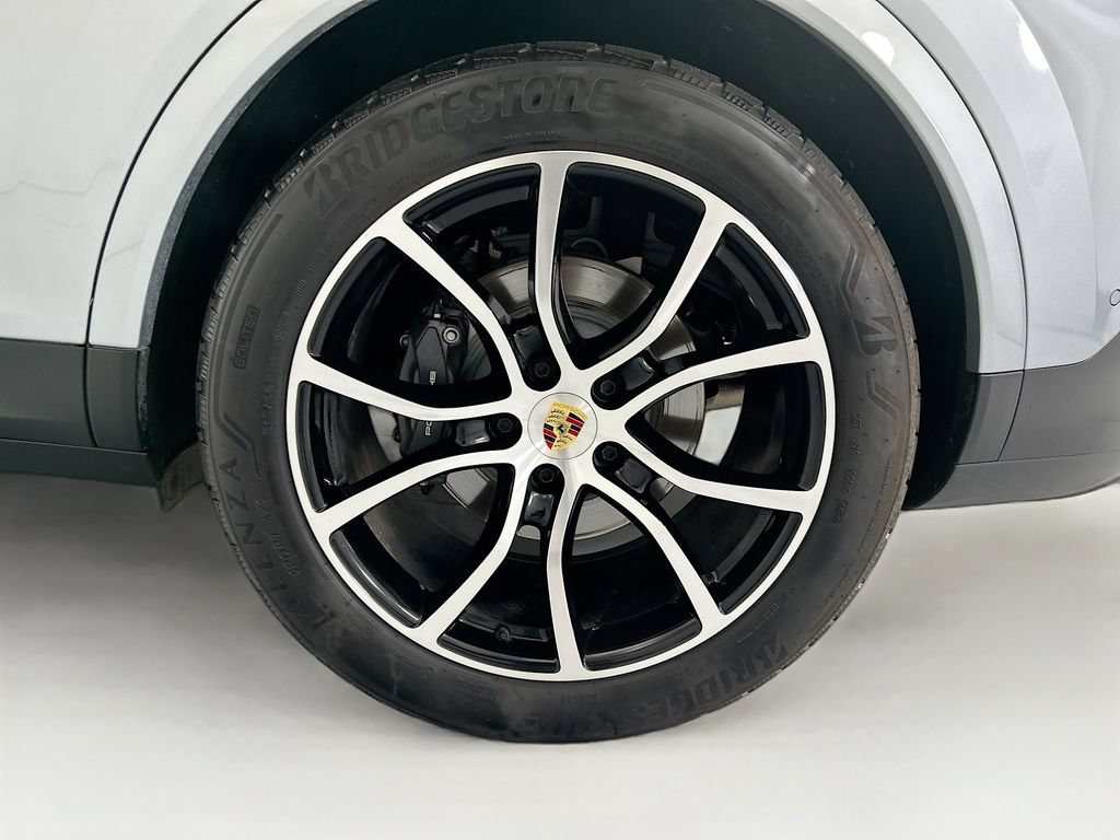 Used 2024 Porsche Cayenne Coupe AWD/4WD image 30