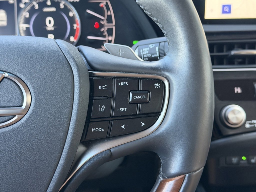 Used 2023 Lexus ES 350 Ultra Luxury image 21
