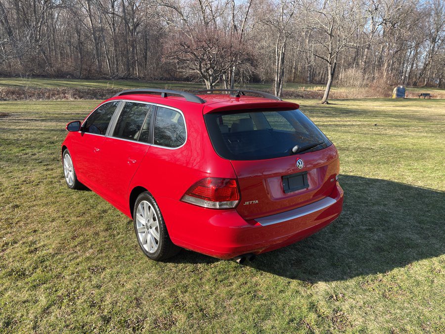 Used 2013 Volkswagen Jetta TDI FWD image 9