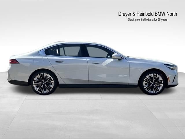 New 2027 BMW 530i xDrive w/ Premium Package AWD/4WD image 8