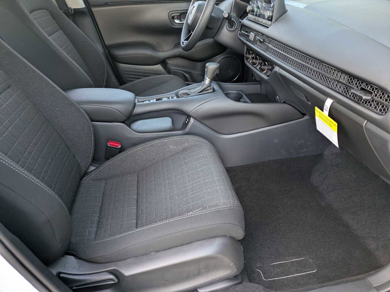 Certified 2025 Honda HR-V LX image 19