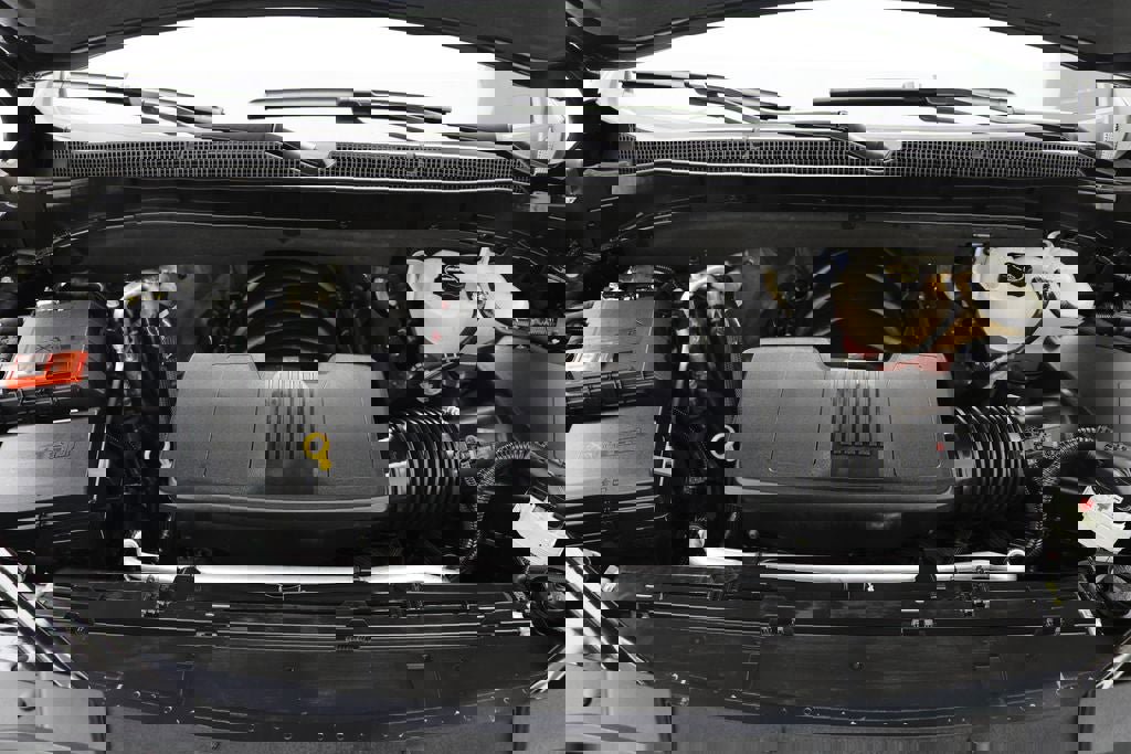 Used 2025 Chevrolet Tahoe Premier AWD/4WD image 30