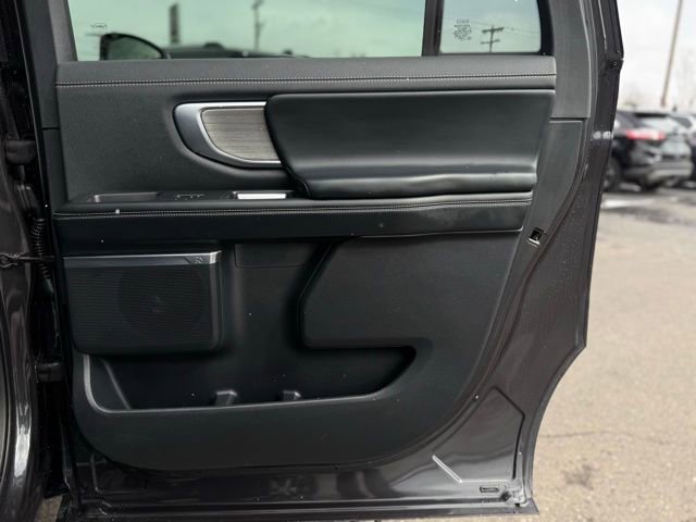 Certified 2025 Ford Expedition Max Platinum image 25