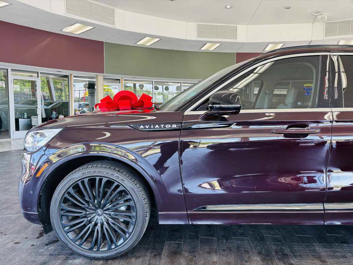 Used 2023 Lincoln Aviator Black Label w/ Dynamic Handling Package AWD/4WD image 16