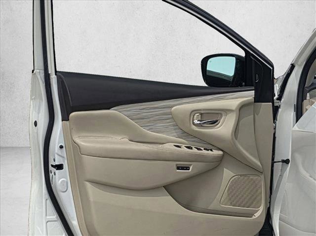Used 2015 Nissan Murano SL w/ SL Technology Package FWD image 10