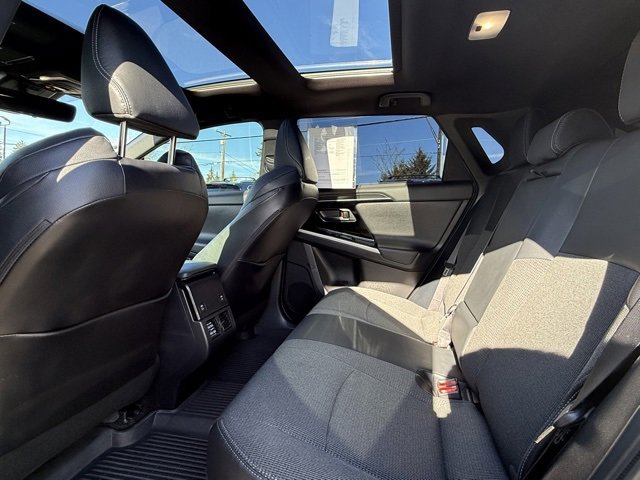 Used 2023 Toyota bZ4X FWD image 21