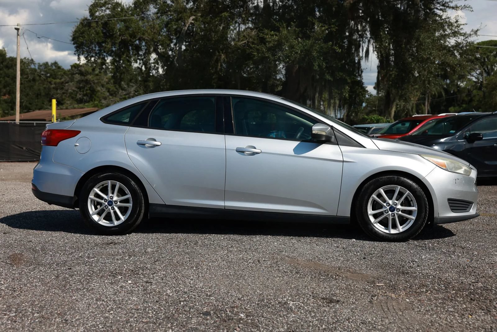 Used 2016 Ford Focus SE FWD image 8