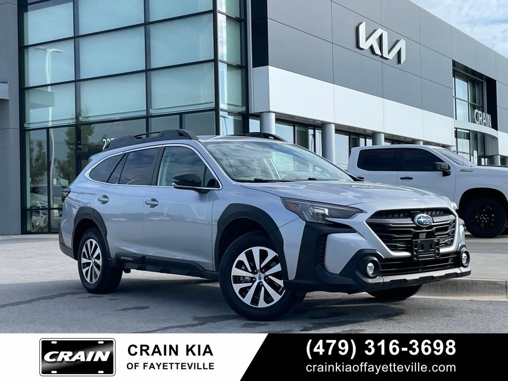 Used 2024 Subaru Outback Premium AWD/4WD image 1