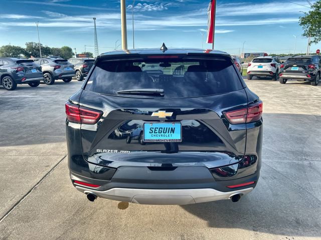 Used 2025 Chevrolet Blazer LT AWD/4WD image 31