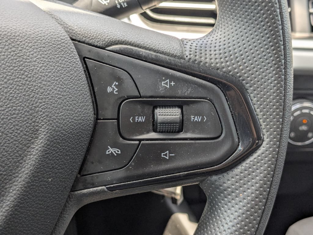 Used 2025 Chevrolet Trax LS w/ Driver Confidence Package FWD image 26