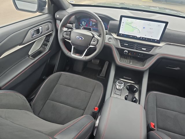 Certified 2025 Ford Explorer ST AWD/4WD image 32